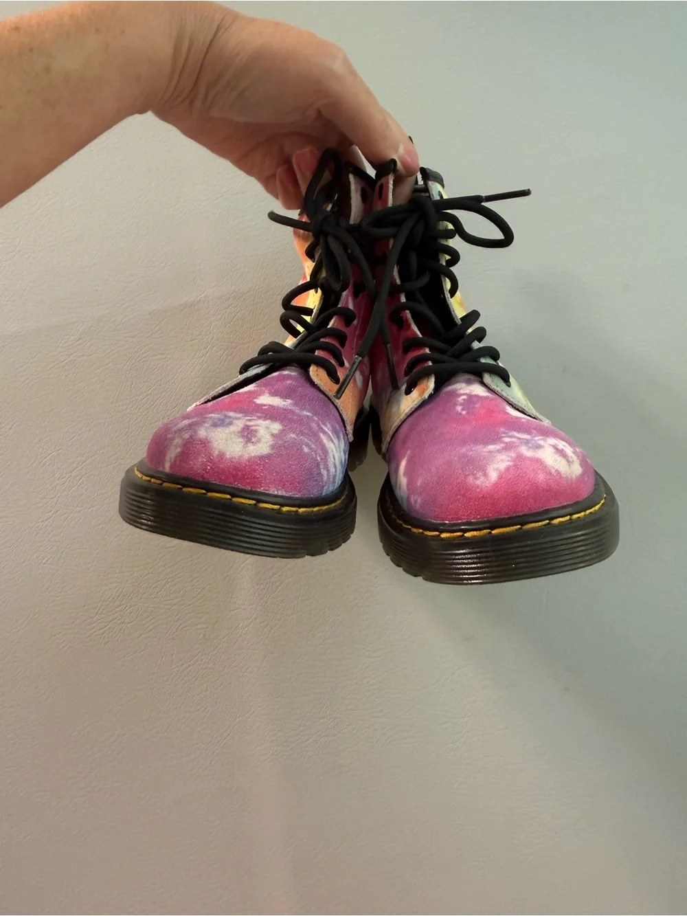 Dr Martens Kids Junior Rainbow Tie Dye 1460 Lace Up Boots 2 US Big Kids New